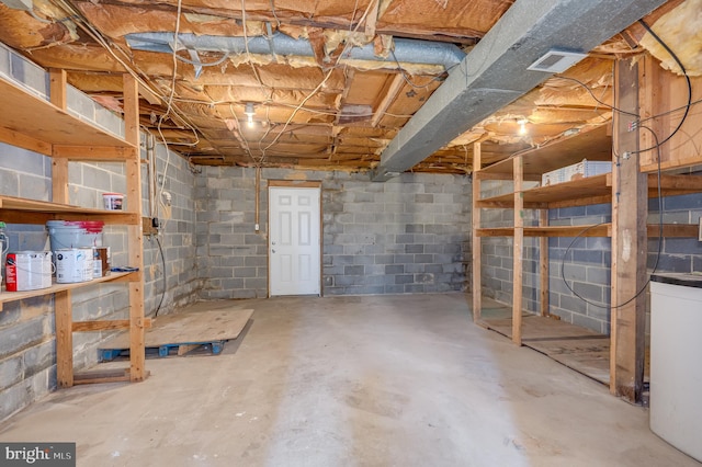 basement featuring washer / dryer