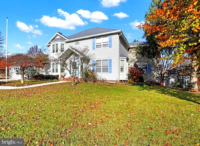 front of property featuring a front lawn