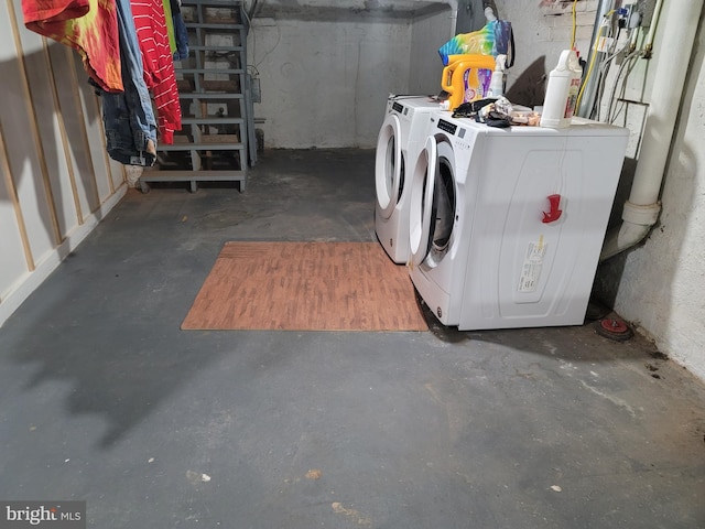 laundry area with washer and clothes dryer