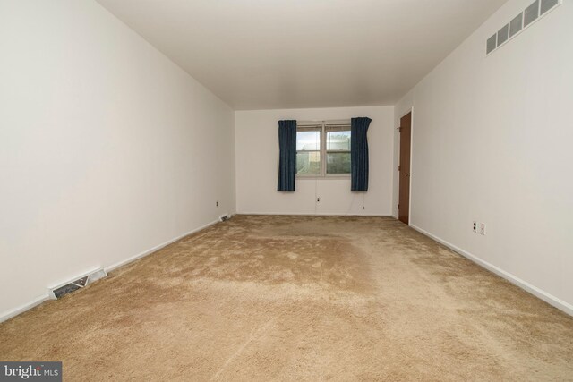 325 Great Oak Dr, Middletown, DE 19709 - empty room with carpet floors and baseboards