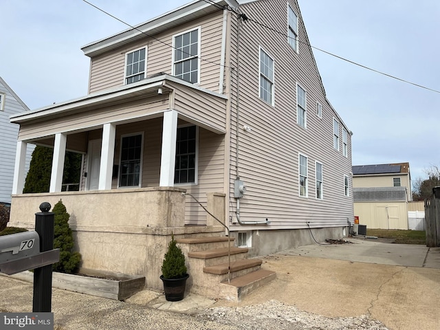 view of front of house