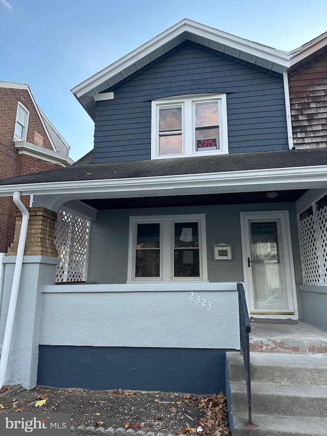 view of front facade featuring covered porch