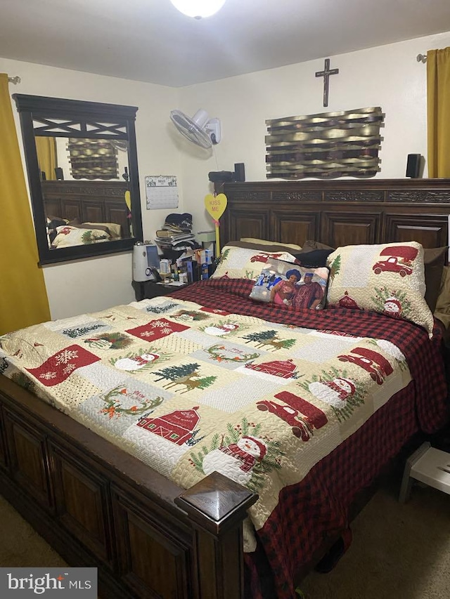 view of carpeted bedroom