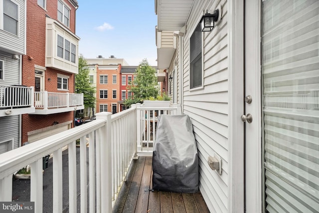 balcony featuring a grill