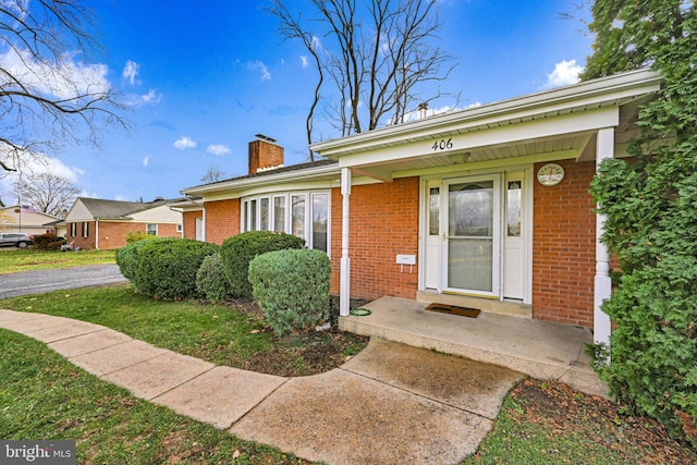 view of front of property