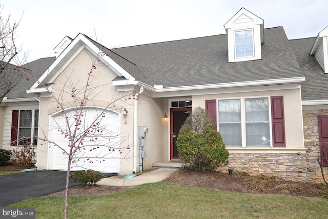 view of front of house with a garage