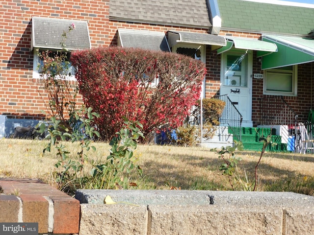 view of side of home