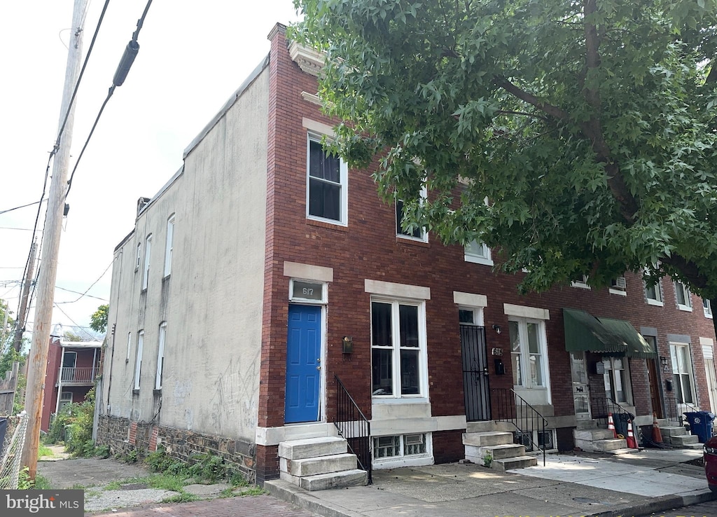 view of townhome / multi-family property