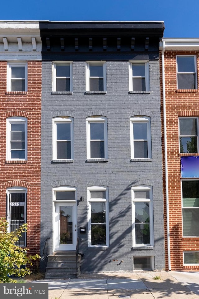 view of townhome / multi-family property