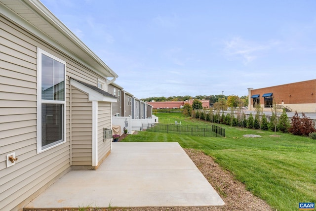 view of yard with a patio