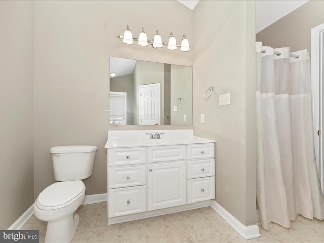 bathroom featuring vanity, curtained shower, toilet, and vaulted ceiling