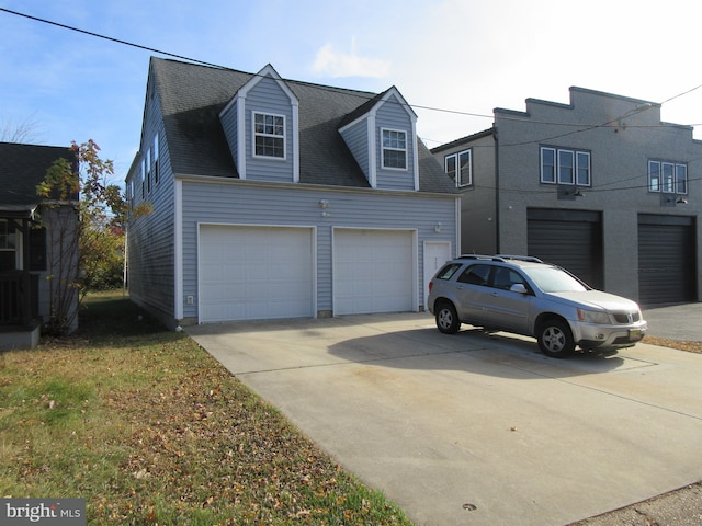 view of front facade with a garage