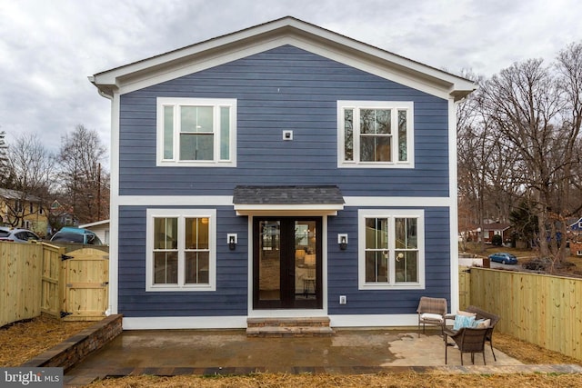 view of front of property featuring a patio area