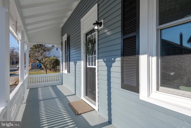 view of patio / terrace with covered porch