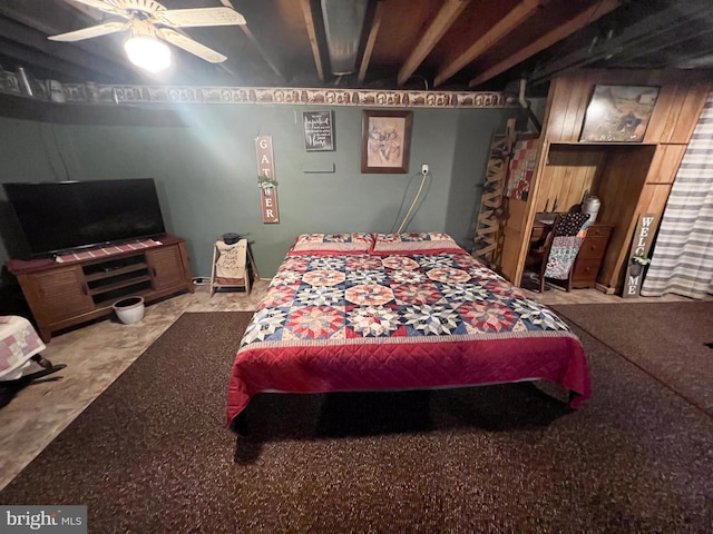 bedroom with ceiling fan