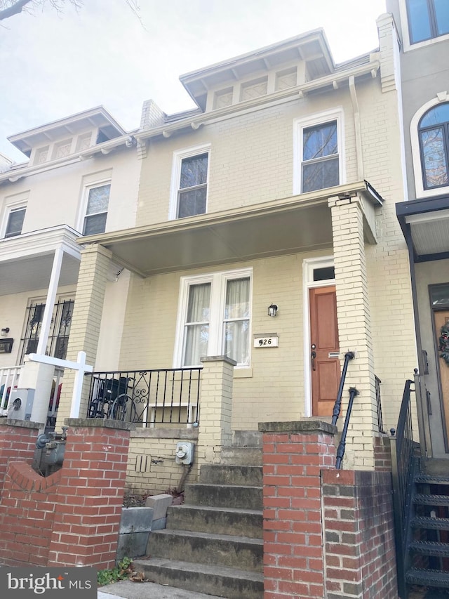 view of front of home with a porch