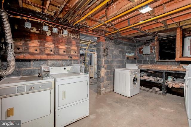 basement featuring washing machine and dryer