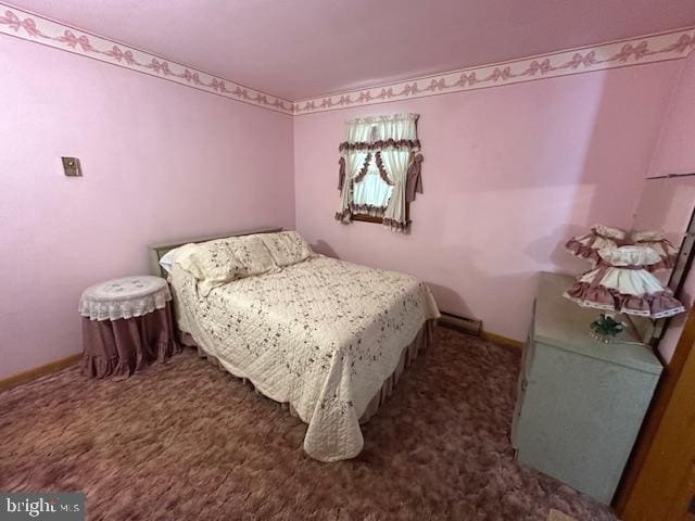 bedroom with carpet flooring