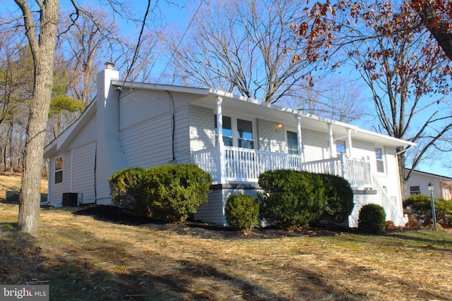 view of front facade featuring a porch