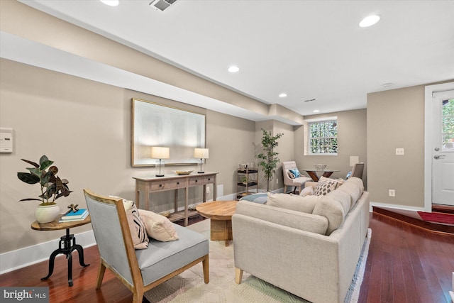 living room featuring hardwood / wood-style flooring and plenty of natural light