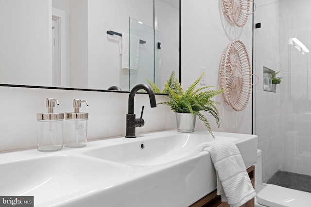 1936-38 E York St Unit 1, Philadelphia, PA 19125 - full bath with tiled shower and vanity
