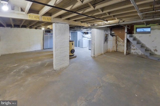 basement featuring washer / dryer