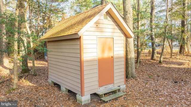 view of outdoor structure