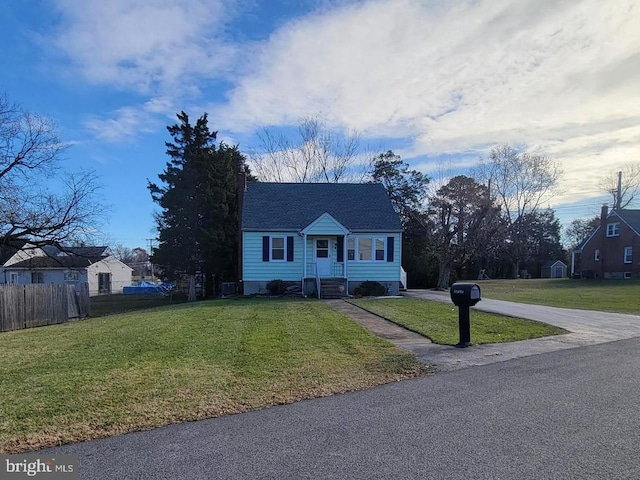 view of front of property with a front yard