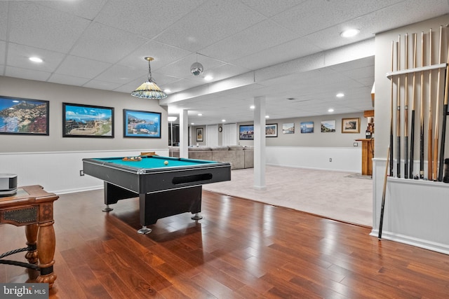 playroom with hardwood / wood-style flooring, a drop ceiling, and pool table