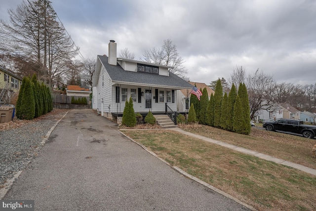 view of front of house featuring covered porch