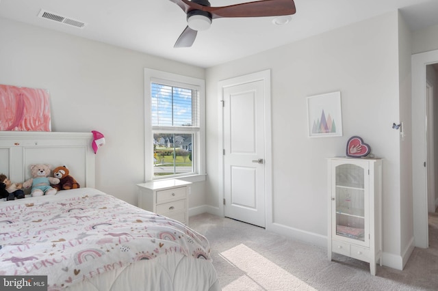 bedroom featuring ceiling fan