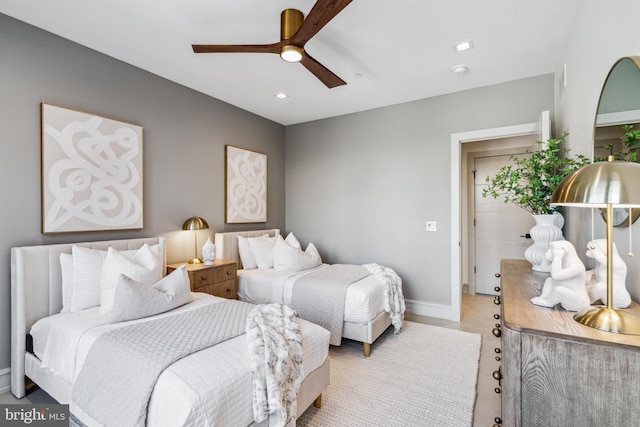 bedroom with ceiling fan