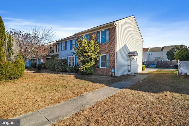 view of front of house with a front lawn