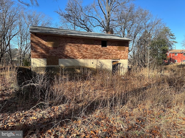 view of home's exterior