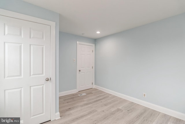 empty room featuring light hardwood / wood-style flooring