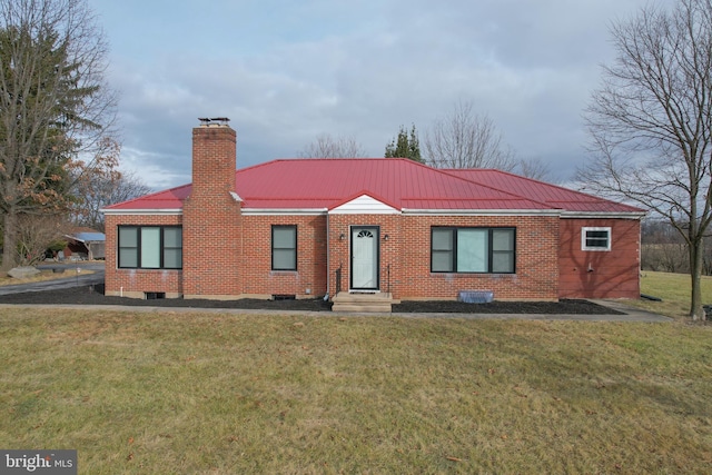 view of front of home with a front yard