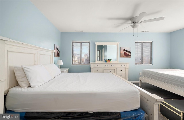 bedroom featuring ceiling fan