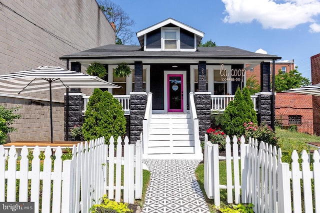 view of front facade with a porch