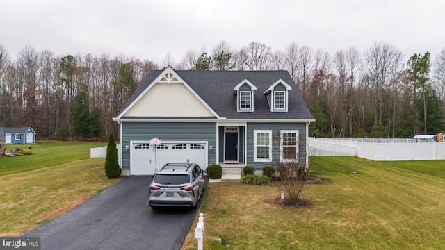 view of front of house featuring a front lawn