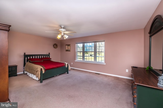 bedroom with carpet flooring and ceiling fan