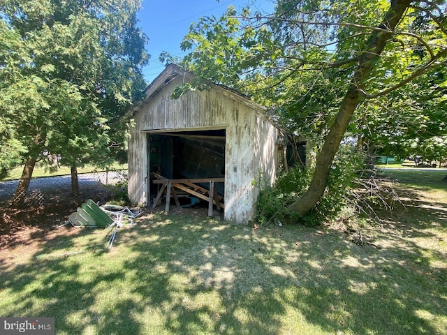 view of outdoor structure