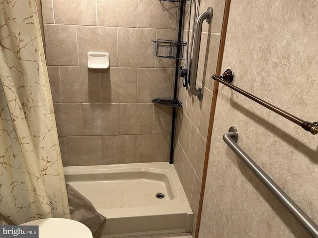 bathroom featuring toilet