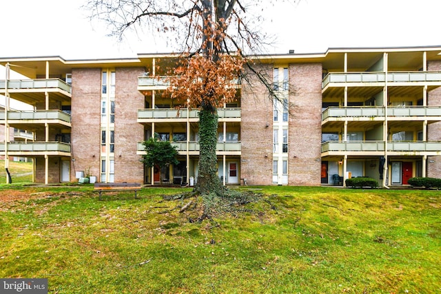 view of building exterior