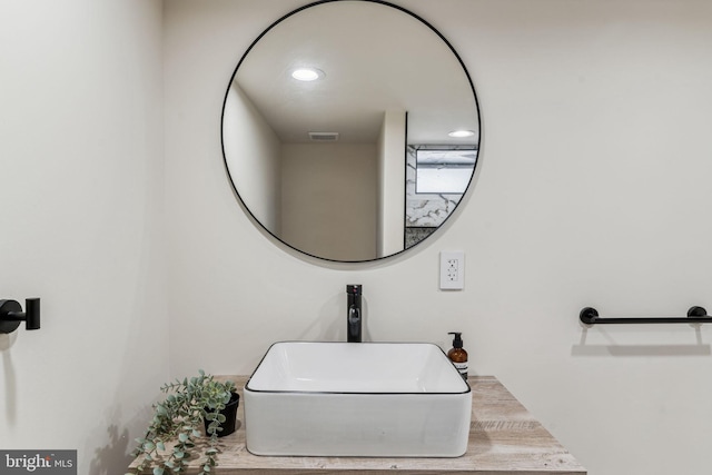 bathroom featuring sink