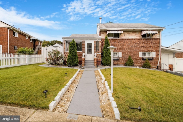 view of front of house with a front lawn