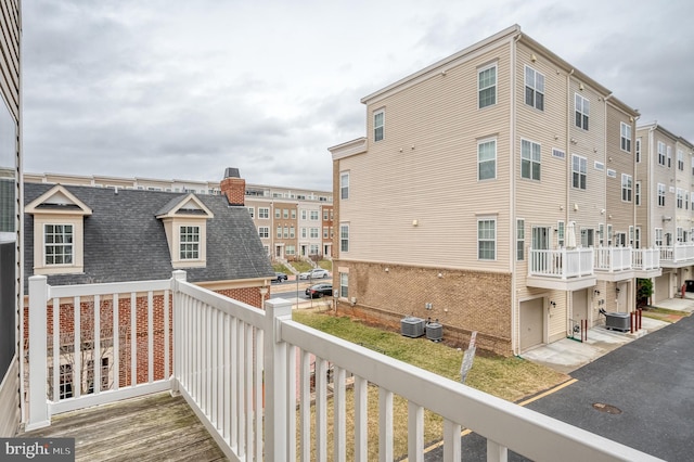 deck with central AC unit