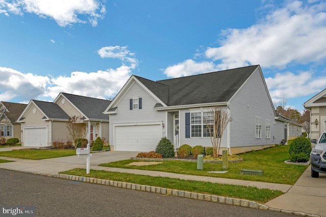 view of front of home featuring a front yard