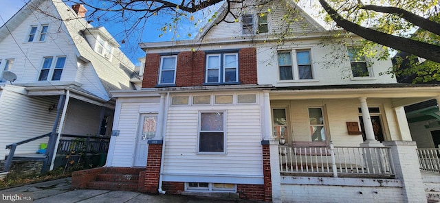 view of front of home with a porch