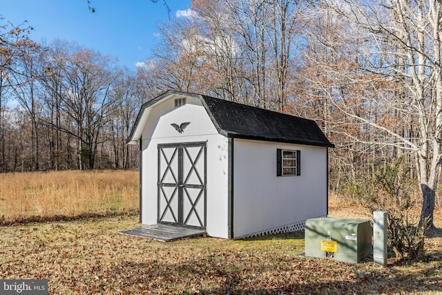 view of outbuilding