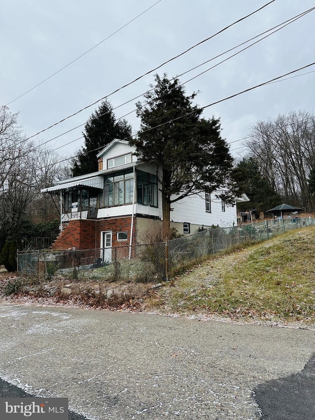 view of front of house